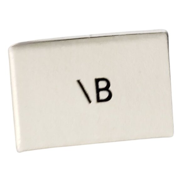 Victoria Beckham Sharpener/Taille-Crayon-7 available - Picture 3 of 7